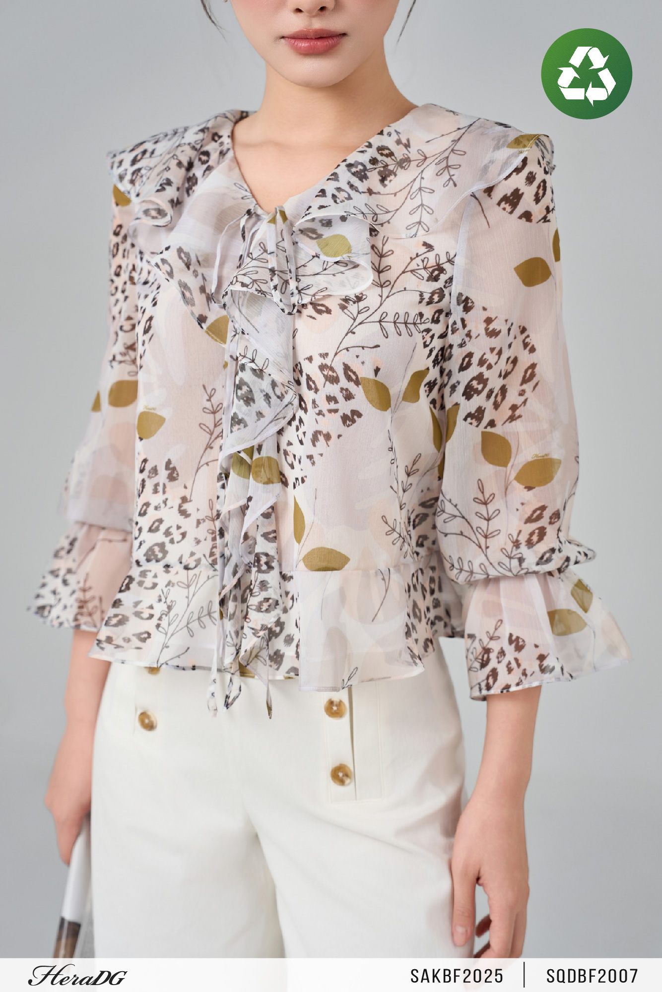 Ảnh của Áo kiểu cổ bèo thắt nơ